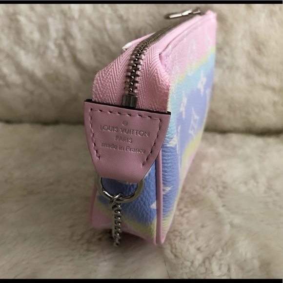 ❌SOLD❌ Louis Vuitton ESCALE MINI POCHETTE - Picture 5 of 8